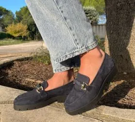 Découvrez toute la nouvelle collection de mocassins pour femmes de chez Reqin's sur labotterouge.com 